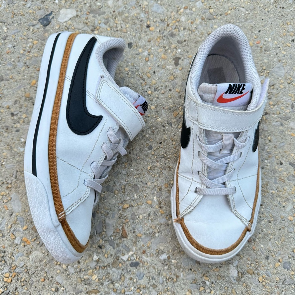 Nike Kid's Size 1Y Court Legacy Classic White Retro Slip On Strap Sneakers